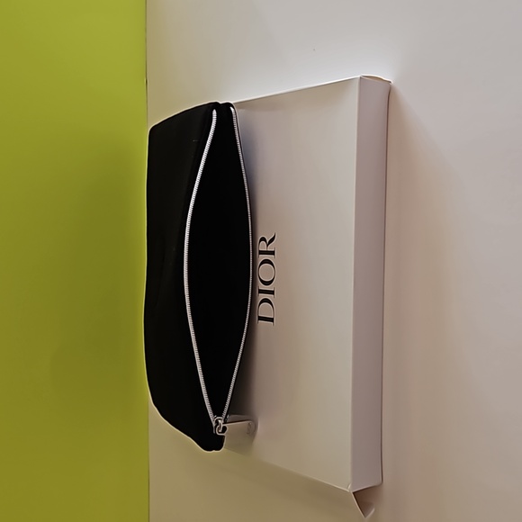 NWT Dior black fabric makeup bag, silver zipper. Luxurious 🖤 - Picture 5 of 5